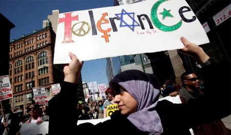 Как исламофобия стала инструментом политвыдвижения