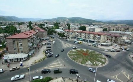 Xankəndi boşdur: 40 min insan Ermənistana qaçıb