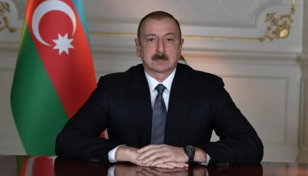 Prezident İlham Əliyev belaruslu həmkarını təbrik edib