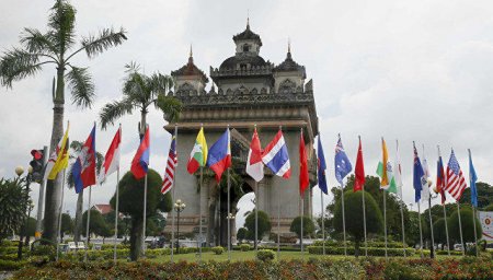 ASEAN-ABŞ görüşü: 7 lider görüşə gəlmədi