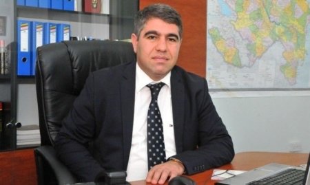 Vüqar Bayramov  deputatlığa namizəd oldu
