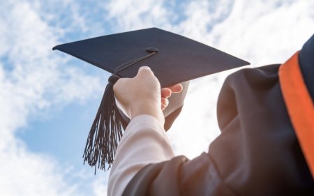 Təhsil Nazirliyi məzun günü ilə bağlı qərar verib