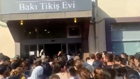 Bakı Tikiş Evindən izdihama cavab: Çatdıra bilmirik