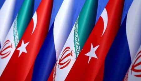 Türkiyə, Rusiya və İran XİN nümayəndə heyətləri arasında görüş başlayıb