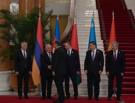 Əli Əsədov Tacikistan Prezidenti ilə görüşdü - FOTO