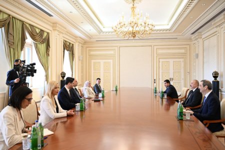 İlham Əliyev Şimali Makedoniya Parlamentinin sədrini qəbul edib