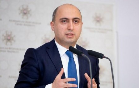 Məktəbli formaları dəyişdiriləcək? - Nazir