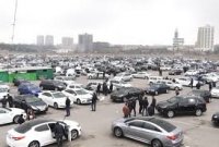 Avtomobil bazarı iflic durumda - Köhnə maşınlar ALINMIR
