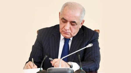 Baş nazir sərəncam imzaladı - İşçi qrupun tərkibi yeniləndi