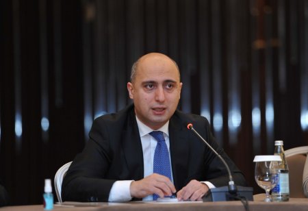 Emin Əmrullayevdən təklif: bu fənn üzrə ictimai dinləmə keçiriləcək