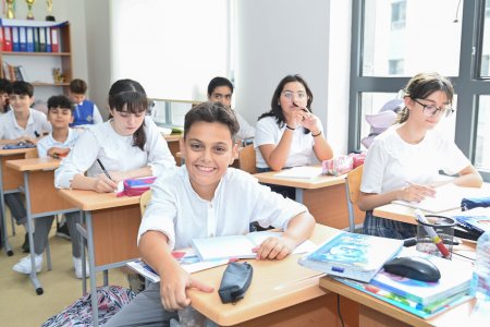 Şagirdlərin elektron yerdəyişməsi başladı