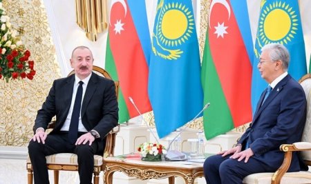 Əliyevlə Tokayevin təkbətək görüşü keçirildi - Foto