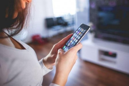 Bu telefonlara 100 manat aksiz vergisi tətbiq ediləcək