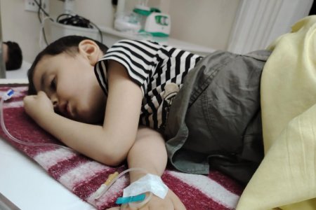 Başlıq: "Ana Haray Çəkir: 5 Yaşlı Nihatın Səssiz Dünyasından Çıxmağa Yardım Edək!"