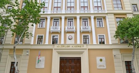 Nazirlər Kabineti dövlət qulluqçularının reyestri ilə bağlı qərarlara dəyişiklik etdi
