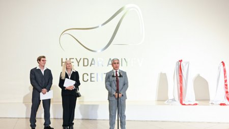 Heydər Əliyev Mərkəzində “Vəhşi təbiətin super qəhrəmanları” sərgisi açılıb