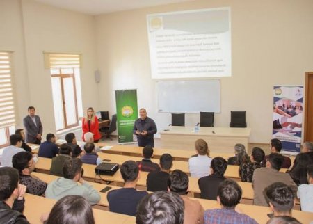 Mütəxəssis məsləhəti: Aşağı kurs tələbələri niyə indidən təcrübəyə başlamalıdır?