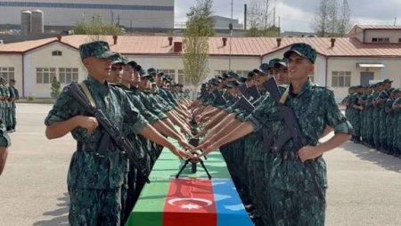 DSX-də gənc əsgərlərin andiçmə mərasimi keçirilib