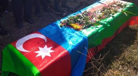 İtkin şəhidlər dəfn olunur