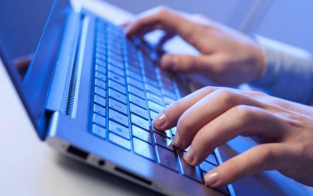 Sosial şəbəkələrdə saxta xidmətlərlə bağlı xəbərdarlıq