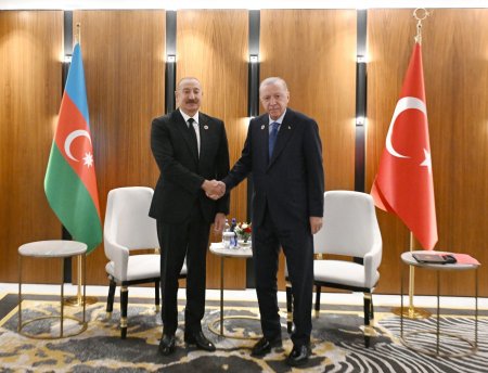 Bişkek görüşündən sonra sülh gündəliyi Alen Simonyanla müzakirə edilib