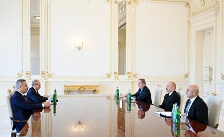 Prezident İlham Əliyev Türkiyənin xarici işlər nazirini qəbul edib (FOTO/VİDEO)