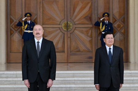 Laos Prezidentinin Bakıda rəsmi qarşılanma mərasimi olub (FOTO)