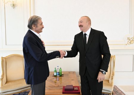 Prezident İlham Əliyev Fərhad Xəlilova “İstiqlal” ordenini təqdim edib