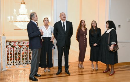 Prezident və ailə üzvləri sərgidə - GÖRÜNTÜLƏR
